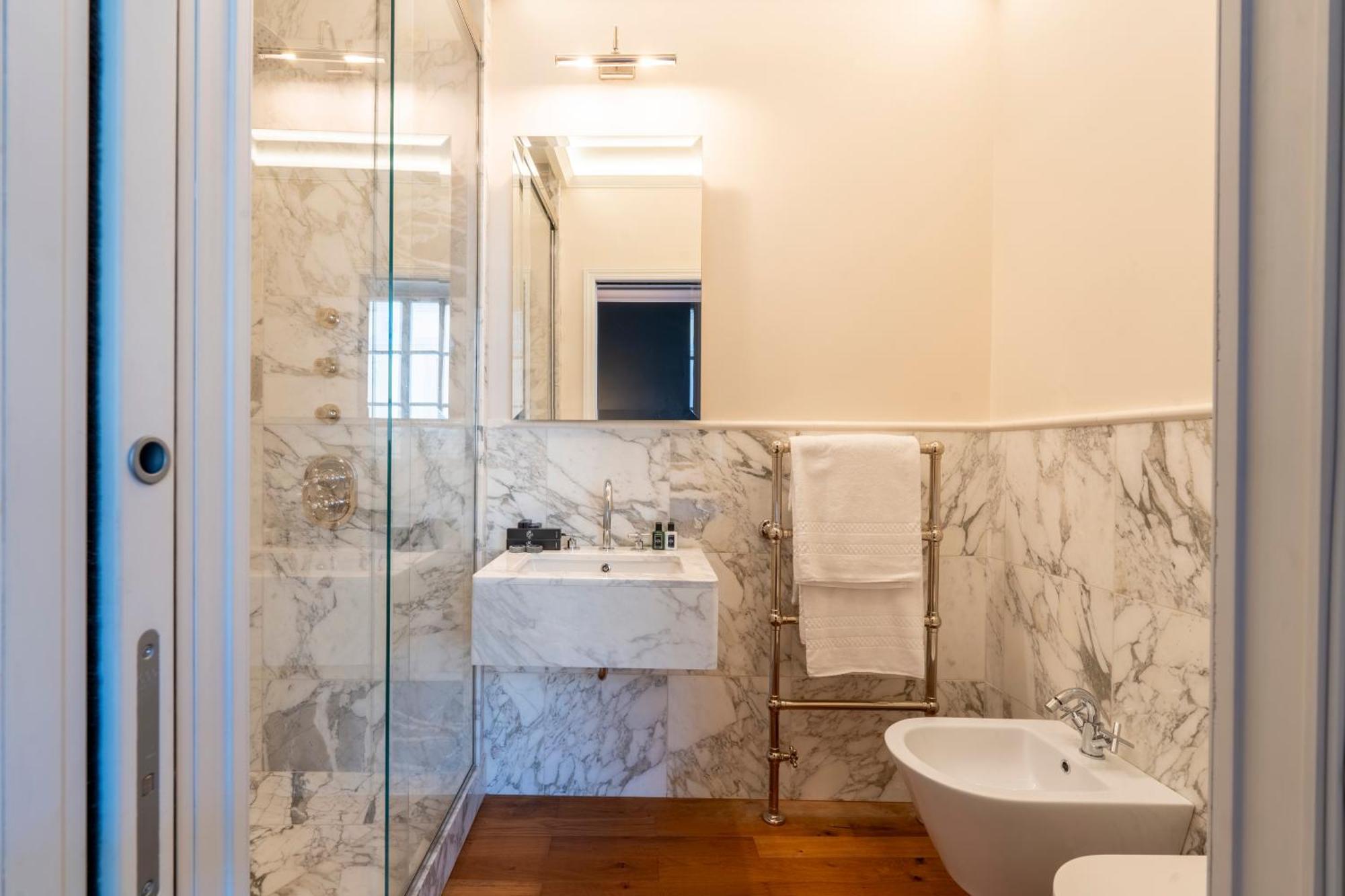 Corte Calzaiuoli Elegant Bed & Breakfast 2*