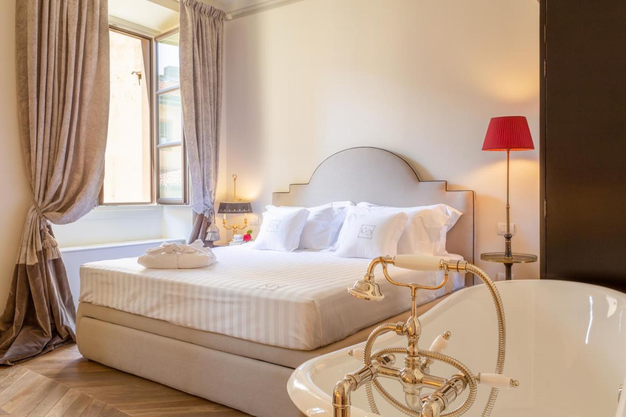 Corte Calzaiuoli Elegant Bed and breakfast 2*
